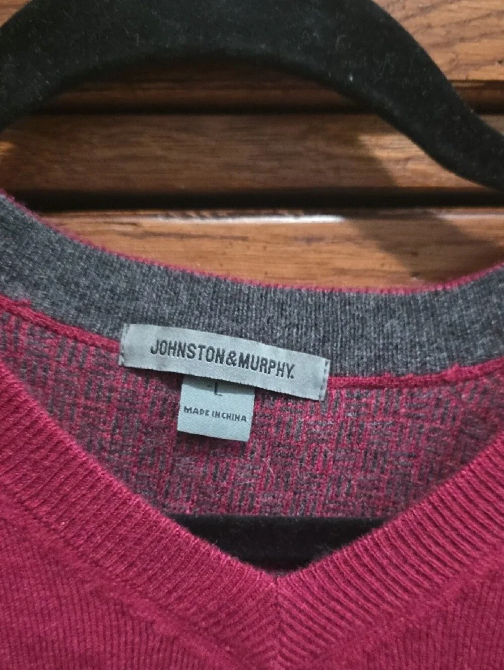 Johnston & Murphy Men's V-Neck Sweater in Raspberry Pink